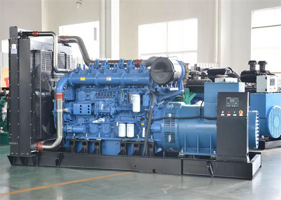 เครื่องกำเนิดไฟฟ้าดีเซลแบบเปิด 800 กิโลวัตต์ YUCHAI Engine OEM ใบรับรอง CE